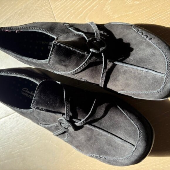 Clarks Wave Run Slip-on Shoes - Women's US Size 8.5 - Black Nubuck - Picture 3 of 4